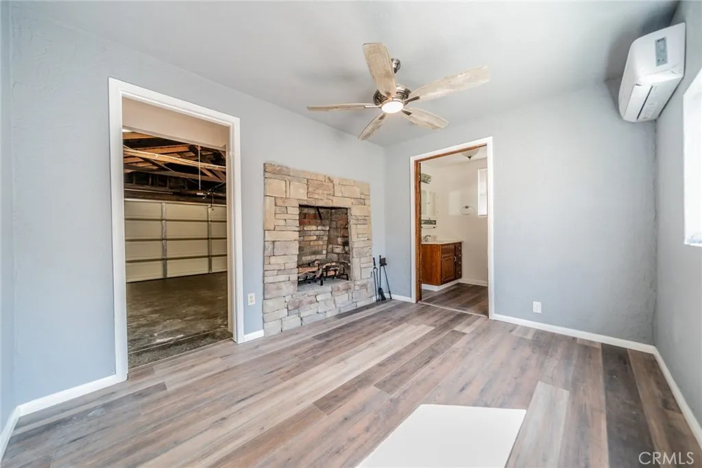 825 N Raitt Street, Santa Ana, California 92703 home-pic-34