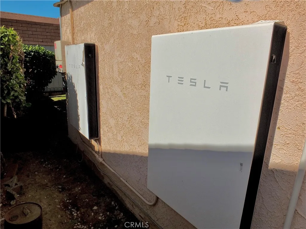 19429 Hillford Avenue, Carson, California 90746 home-pic-69