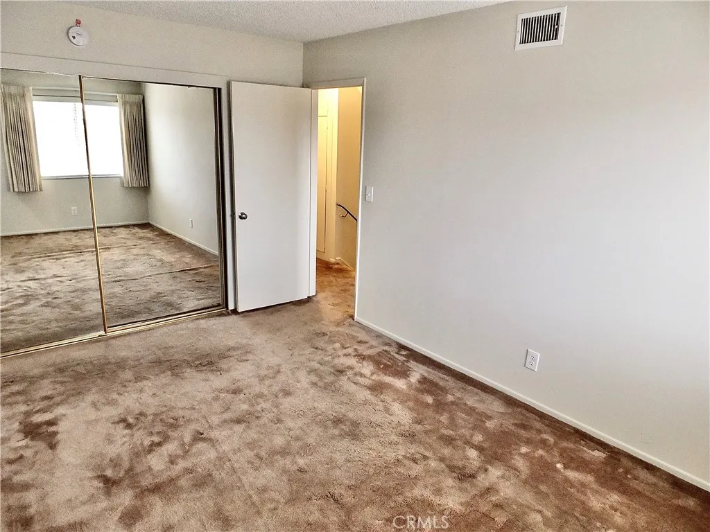 19429 Hillford Avenue, Carson, California 90746 home-pic-55