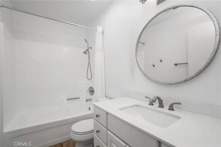 2nd Bathroom