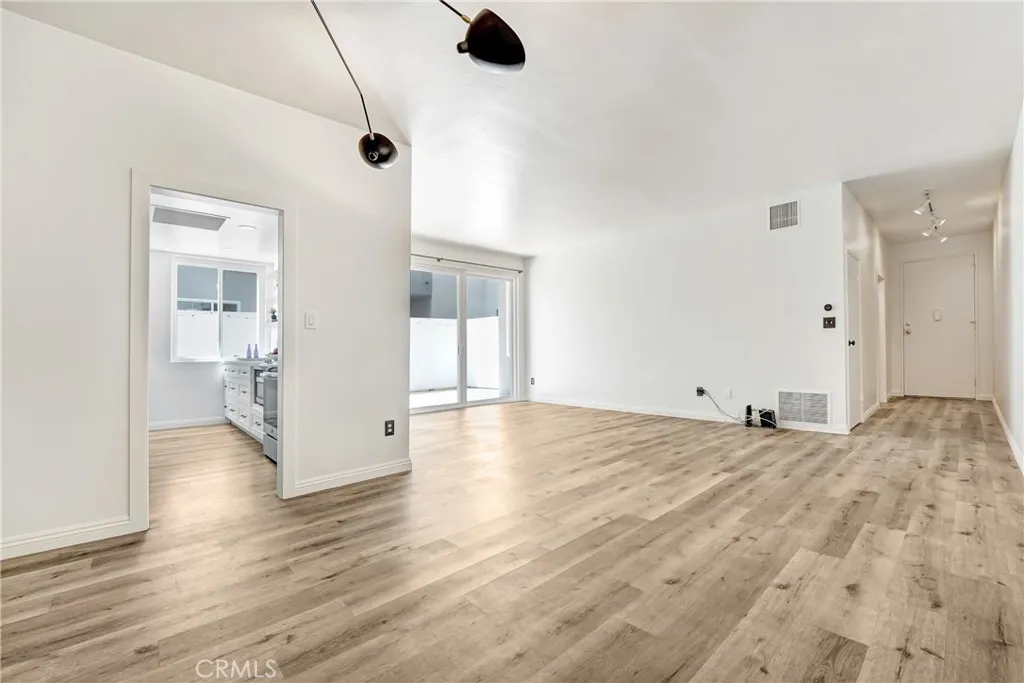 6150 6150 Buckingham, Culver City, California 90230 home-pic-4