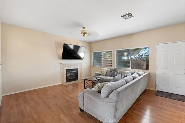 14789 14789 Rosemary, Victorville, California 92394