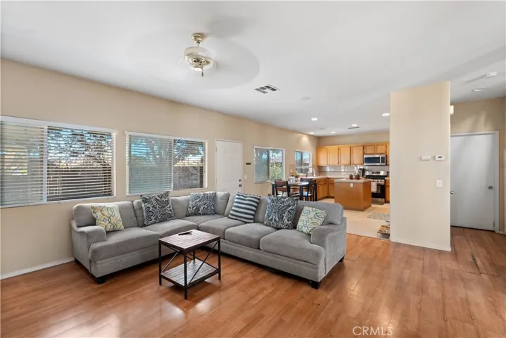 14789 14789 Rosemary, Victorville, California 92394