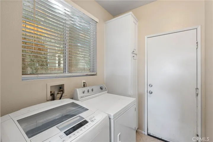 14789 14789 Rosemary, Victorville, California 92394