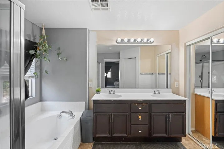 14789 14789 Rosemary, Victorville, California 92394