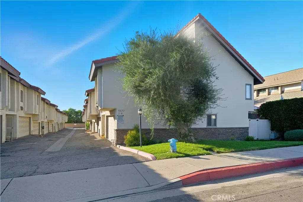 5577 Pioneer 5, Whittier, California 90601 home-pic-36