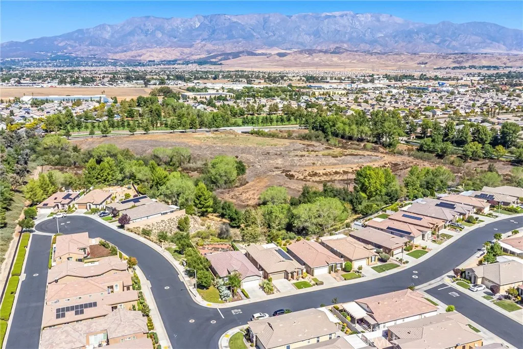 1476 Signal Peak, Beaumont, California 92223 home-pic-30