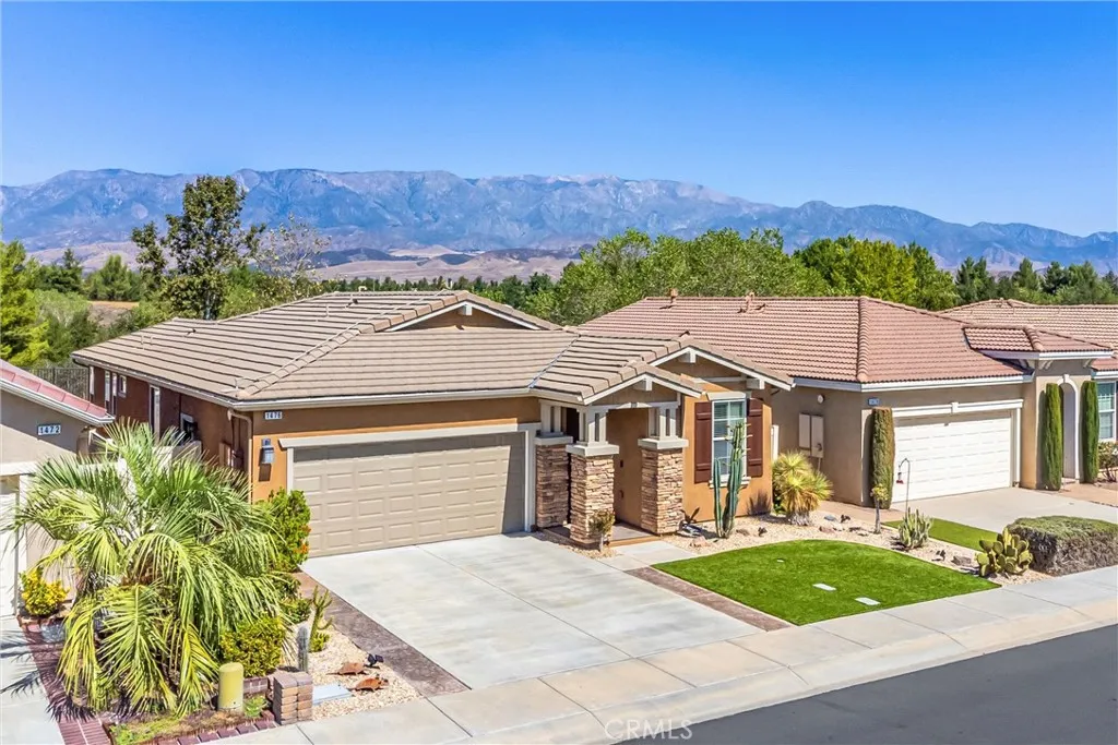 1476 Signal Peak, Beaumont, California 92223 home-pic-27