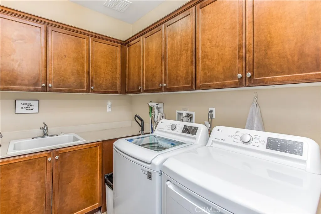 1476 Signal Peak, Beaumont, California 92223 home-pic-15