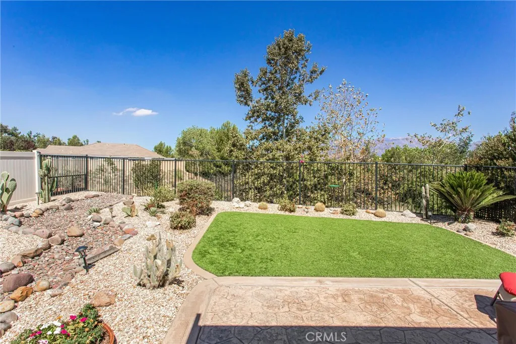 1476 Signal Peak, Beaumont, California 92223 home-pic-22