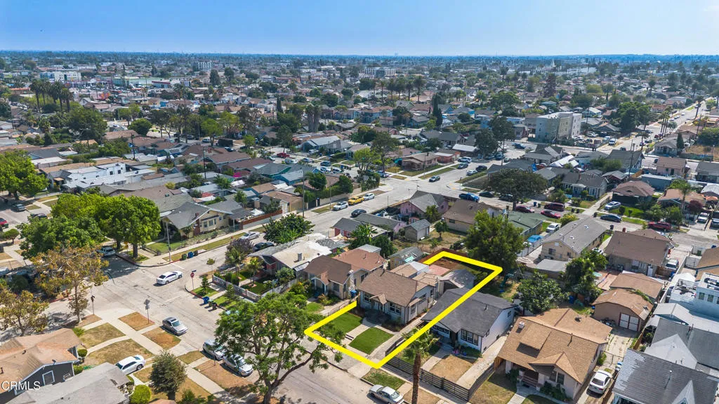1210 W 70th Street, Los Angeles, California 90044 home-pic-38