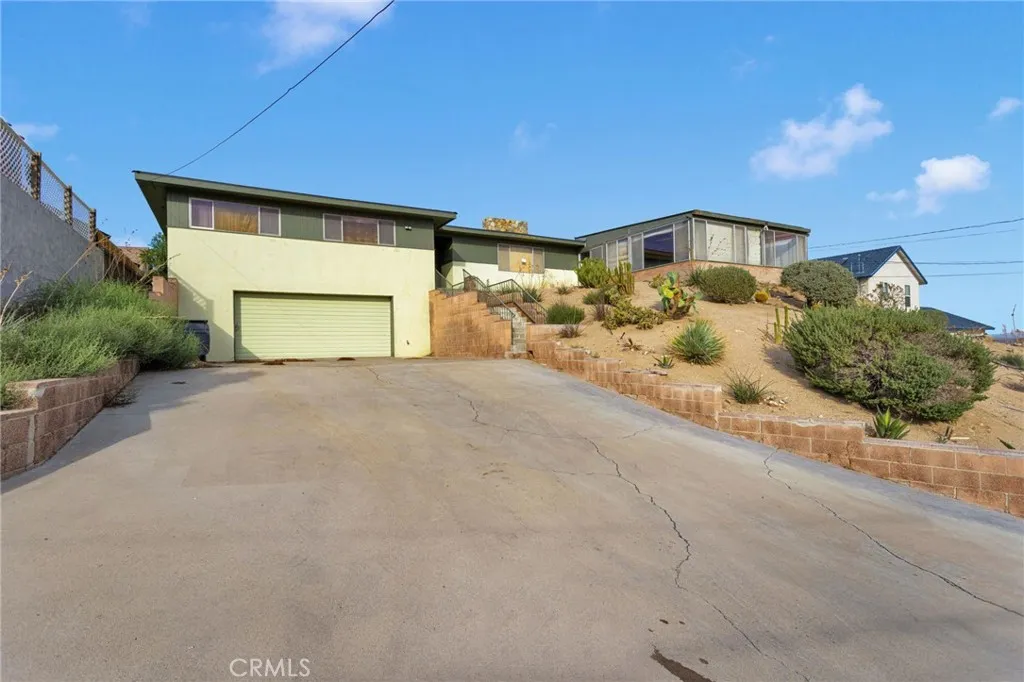 433 Highland Avenue, Barstow, California 92311 home-pic-2
