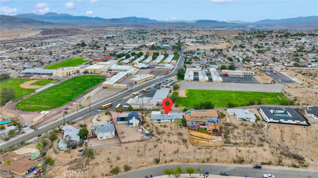 433 Highland Avenue, Barstow, California 92311 home-pic-43