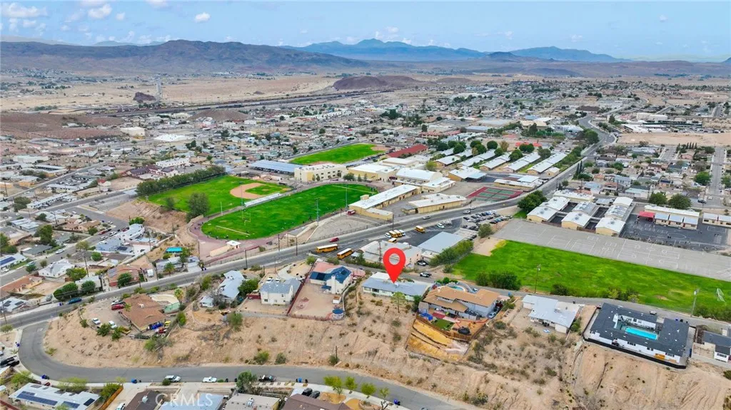 433 Highland Avenue, Barstow, California 92311 home-pic-44