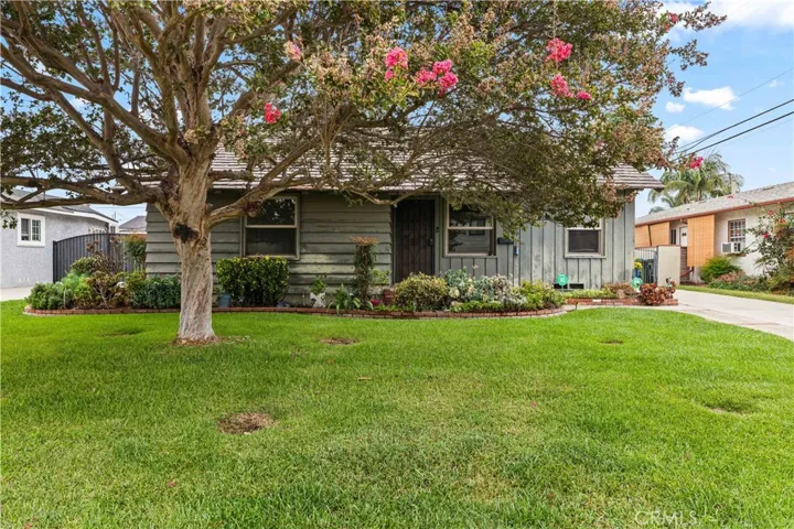 9063 Gotham Street, Downey, California 90241