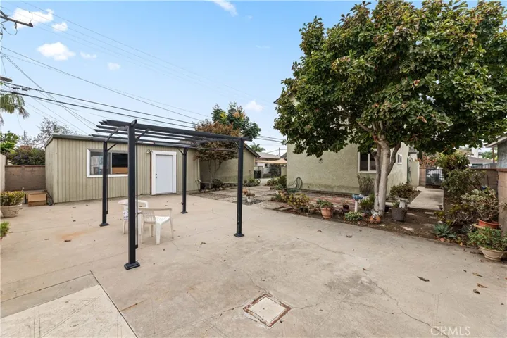 9063 Gotham Street, Downey, California 90241