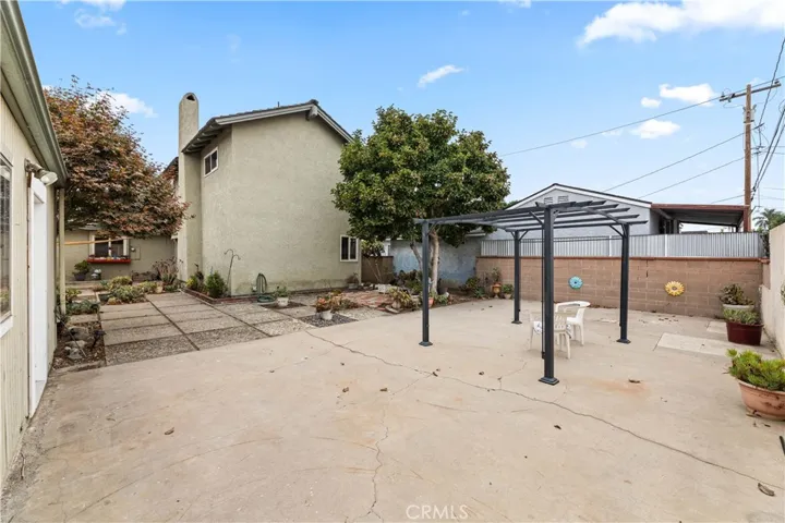 9063 Gotham Street, Downey, California 90241
