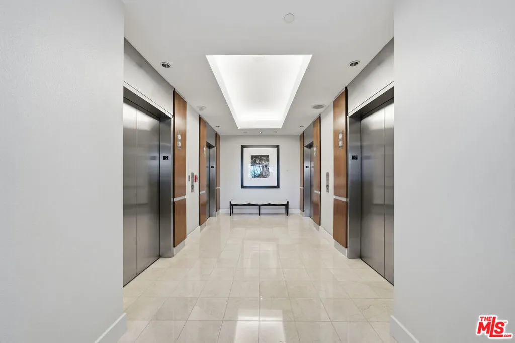 13700 Marina Pointe Drive 318, Marina Del Rey, California 90292 home-pic-6