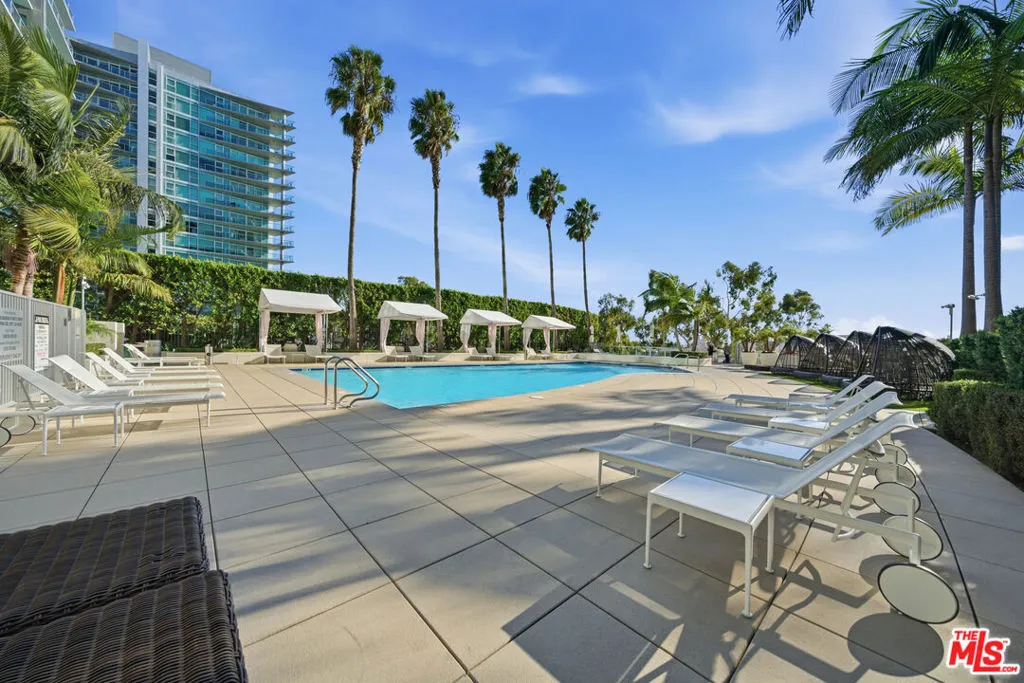 13700 Marina Pointe Drive 318, Marina Del Rey, California 90292 home-pic-59