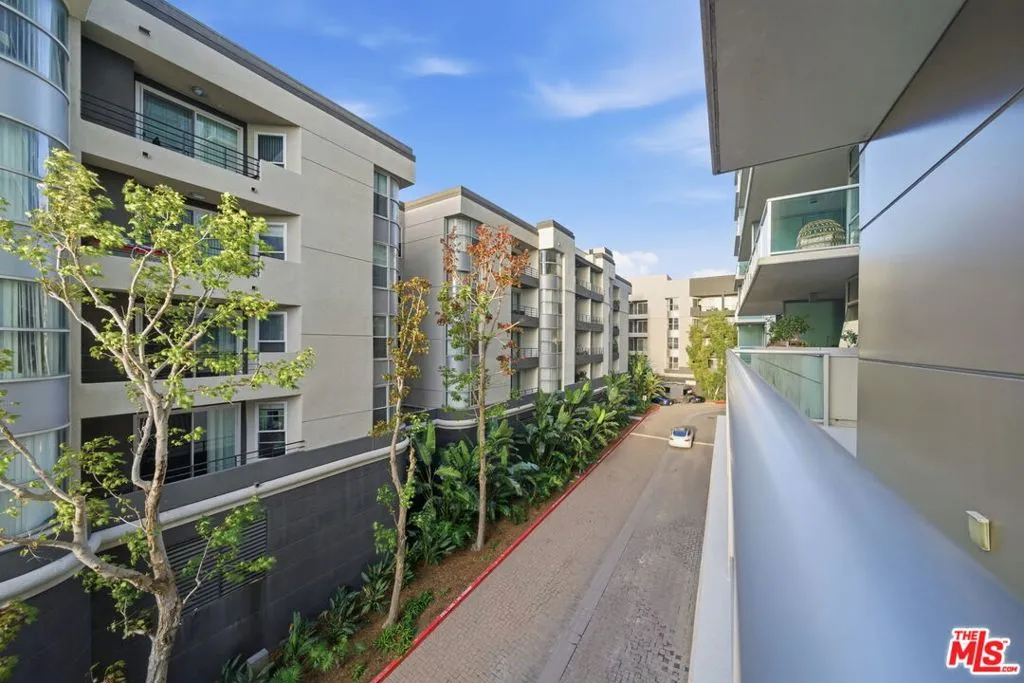 13700 Marina Pointe Drive 318, Marina Del Rey, California 90292 home-pic-36