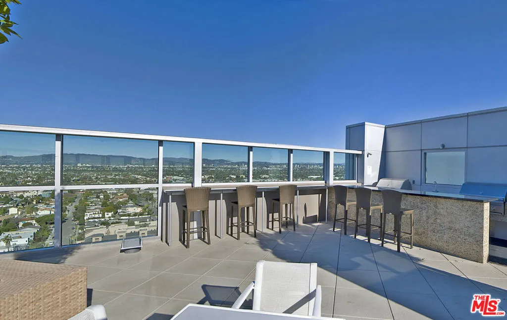 13700 Marina Pointe Drive 318, Marina Del Rey, California 90292 home-pic-68