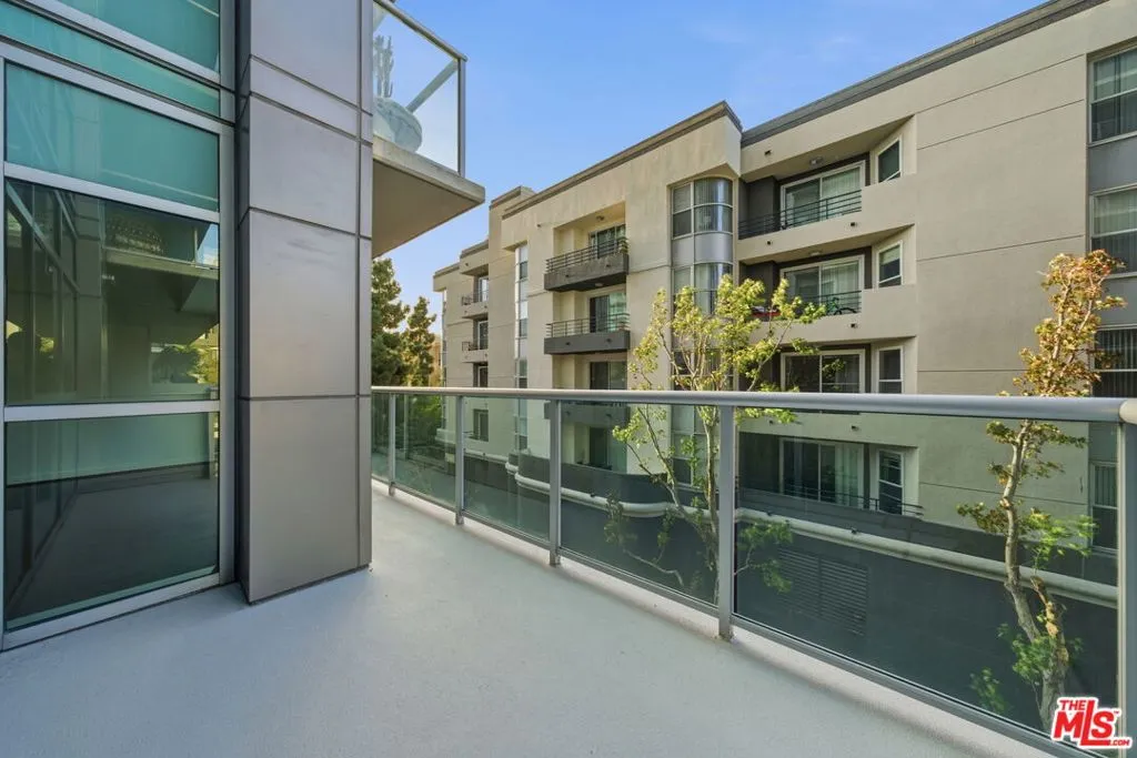 13700 Marina Pointe Drive 318, Marina Del Rey, California 90292 home-pic-33