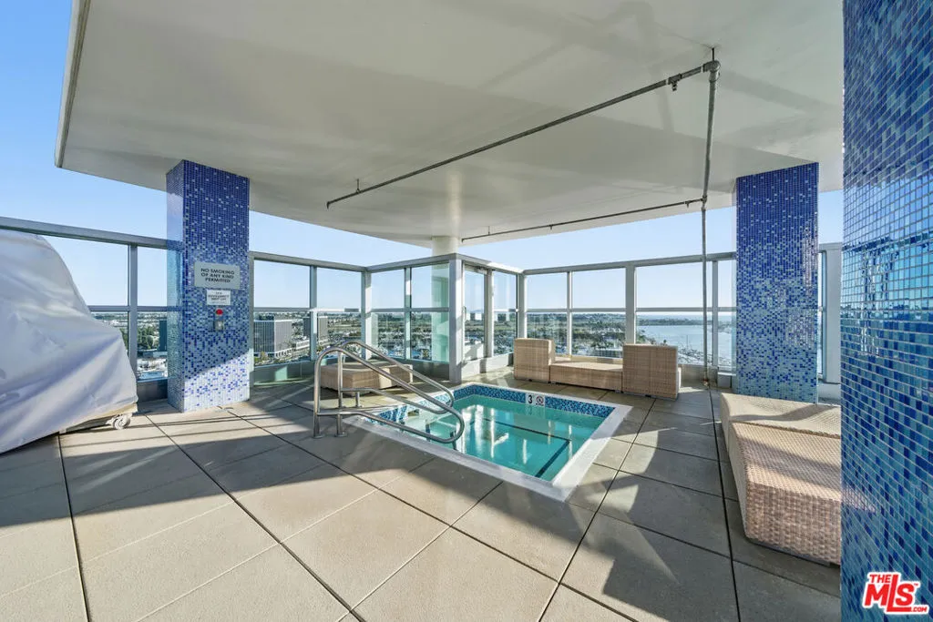13700 Marina Pointe Drive 318, Marina Del Rey, California 90292 home-pic-70