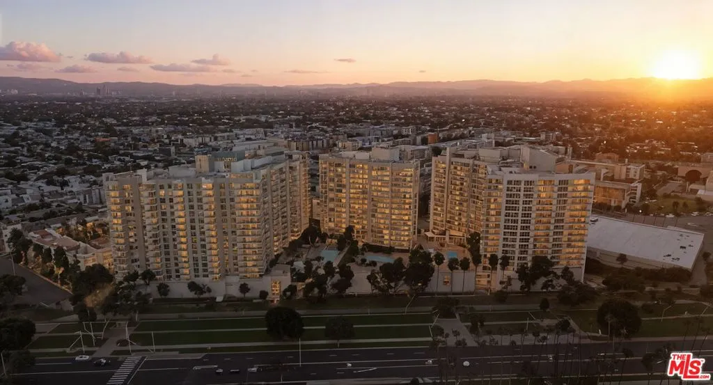 13700 Marina Pointe Drive 318, Marina Del Rey, California 90292 home-pic-73