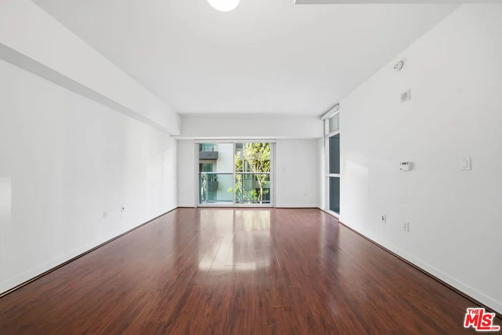 13700 Marina Pointe Drive 318, Marina Del Rey, California 90292 home-pic-16