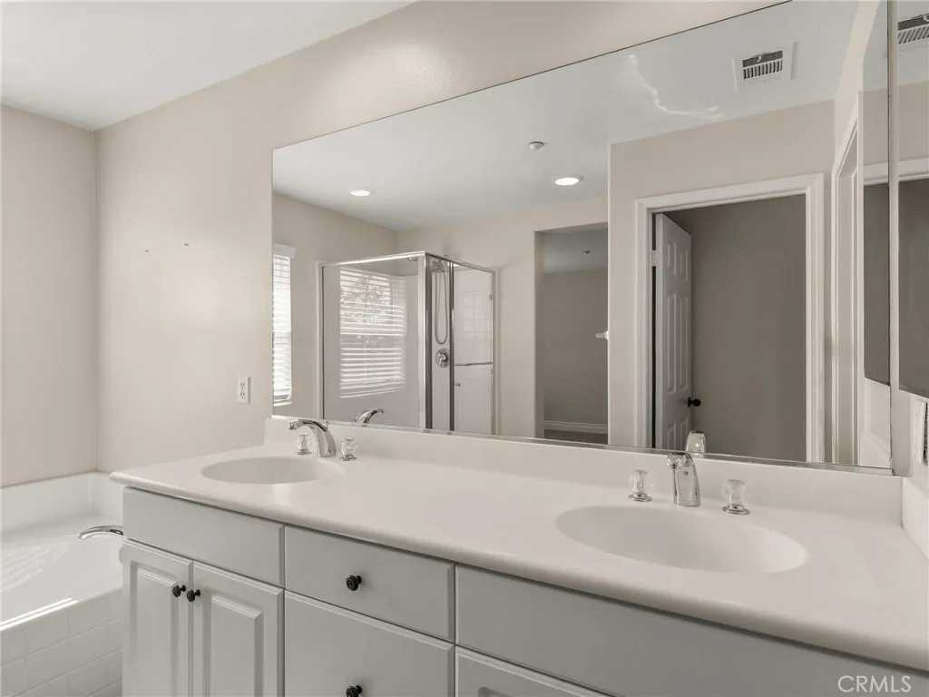 33760 Willow Haven 101, Murrieta, California 92563 home-pic-33