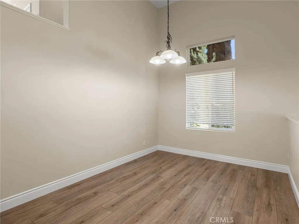 33760 Willow Haven 101, Murrieta, California 92563 home-pic-16