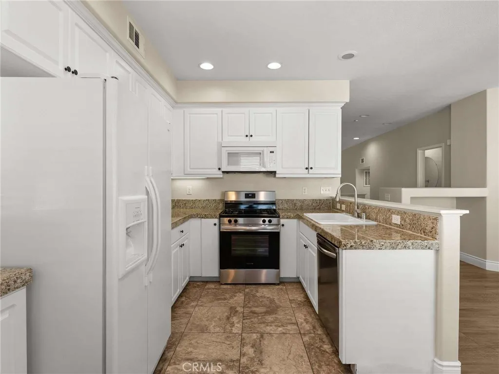 33760 Willow Haven 101, Murrieta, California 92563 home-pic-26