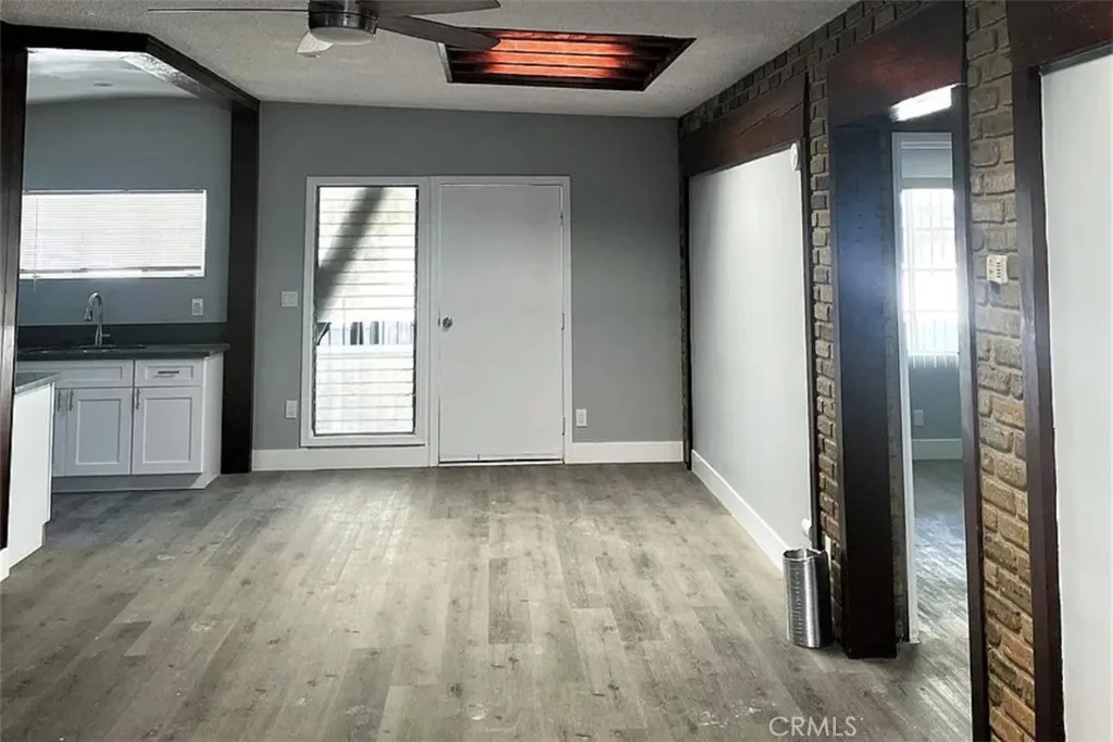 2403 Louella Avenue, Venice, California 90291 home-pic-13