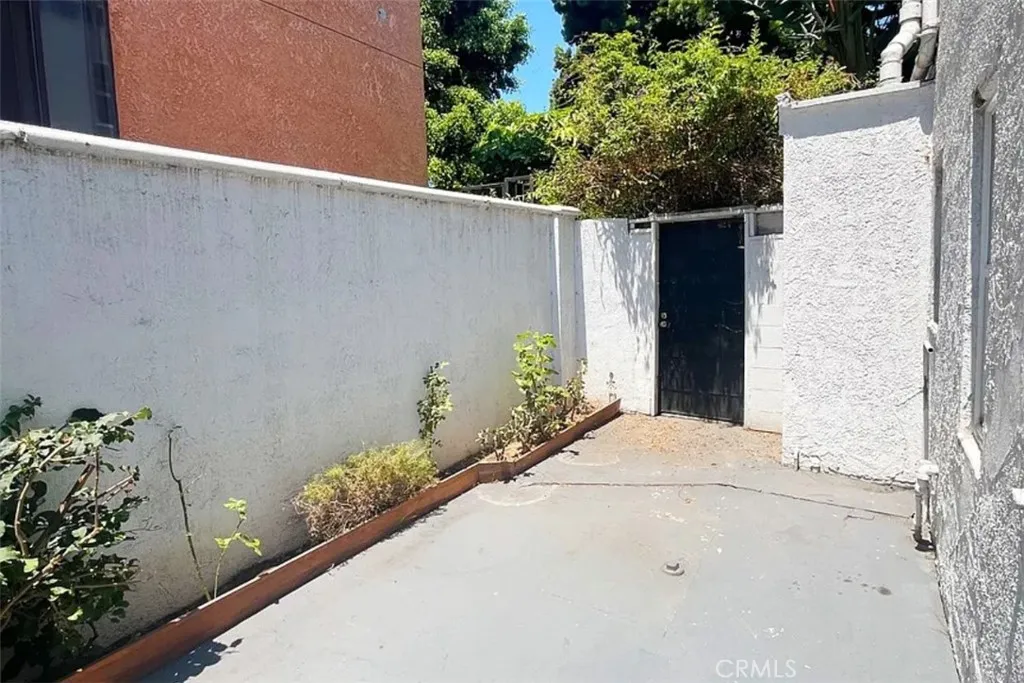 2403 Louella Avenue, Venice, California 90291 home-pic-27