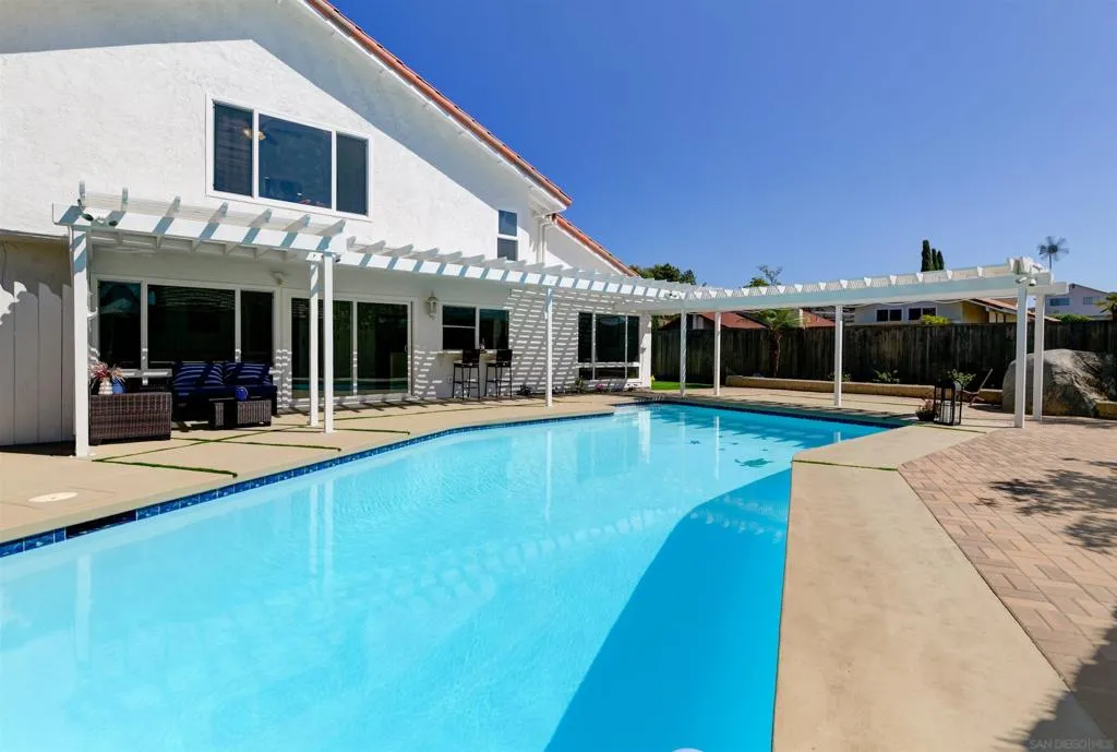 16934 Manresa, San Diego, California 92128 home-pic-49