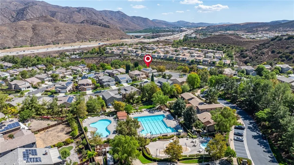 25418 Singleleaf Street, Corona, California 92883 home-pic-35