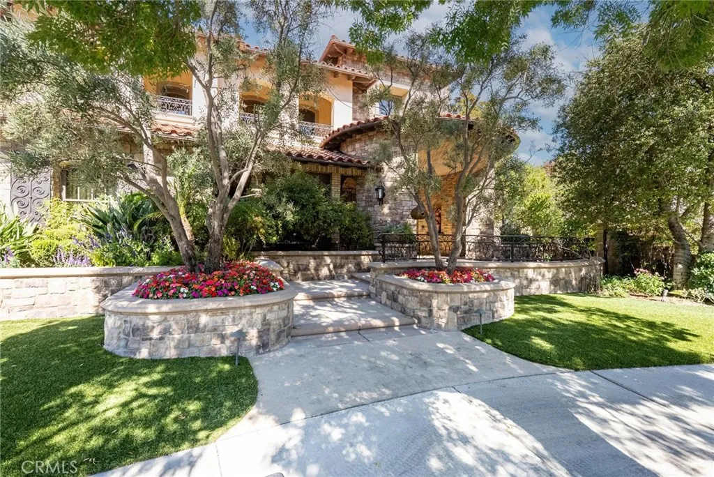 25711 Shady Oak Ln, Valencia, California 91381 home-pic-21