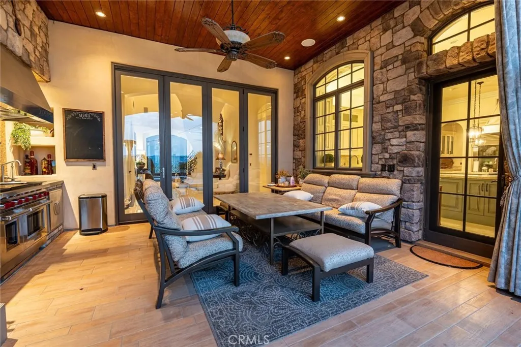 25711 Shady Oak Ln, Valencia, California 91381 home-pic-11