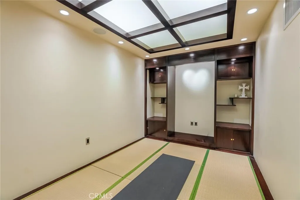 25711 Shady Oak Ln, Valencia, California 91381 home-pic-72