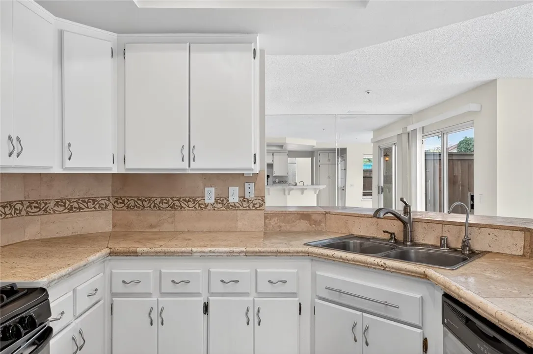 25633 Corsica Way, Yorba Linda, California 92887 home-pic-15