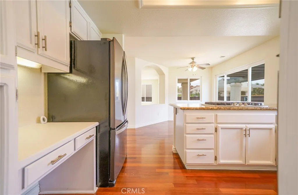 41349 Magnolia Street, Murrieta, California 92562 home-pic-15