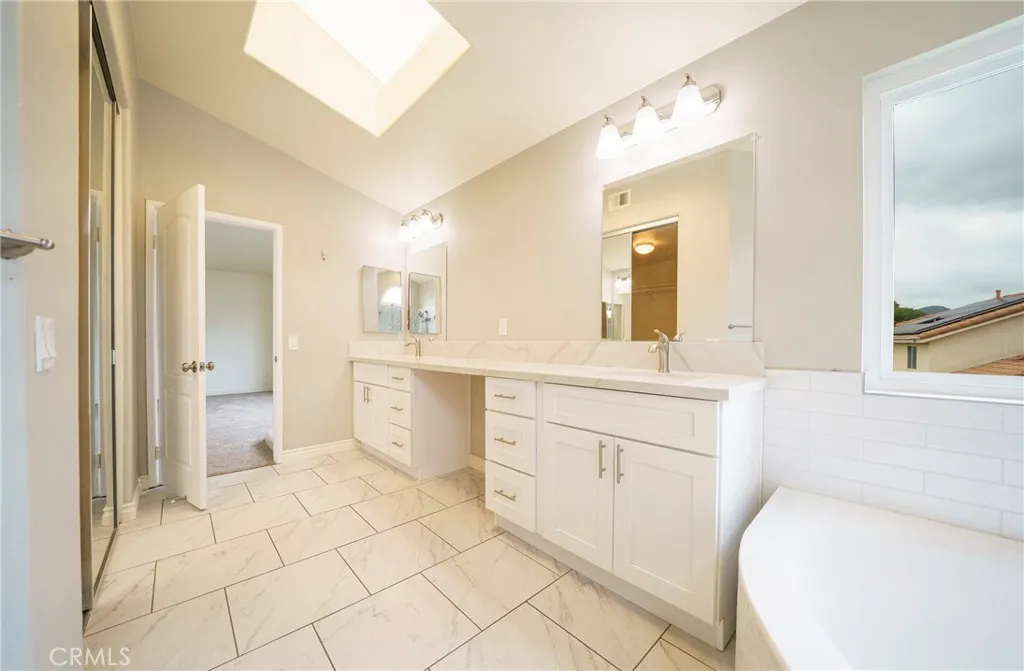 41349 Magnolia Street, Murrieta, California 92562 home-pic-36