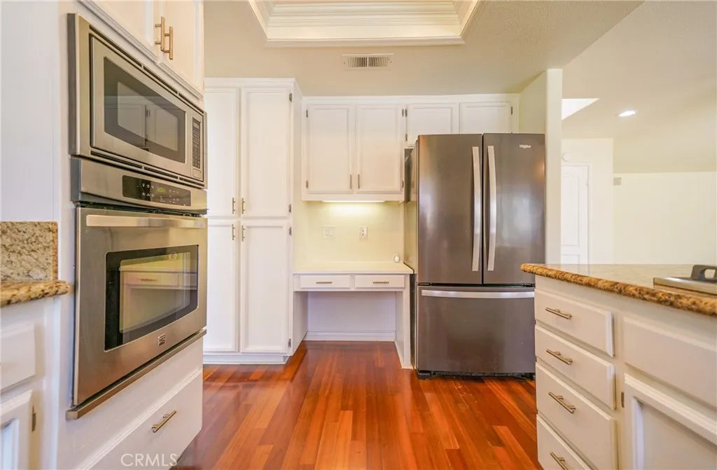 41349 Magnolia Street, Murrieta, California 92562 home-pic-17