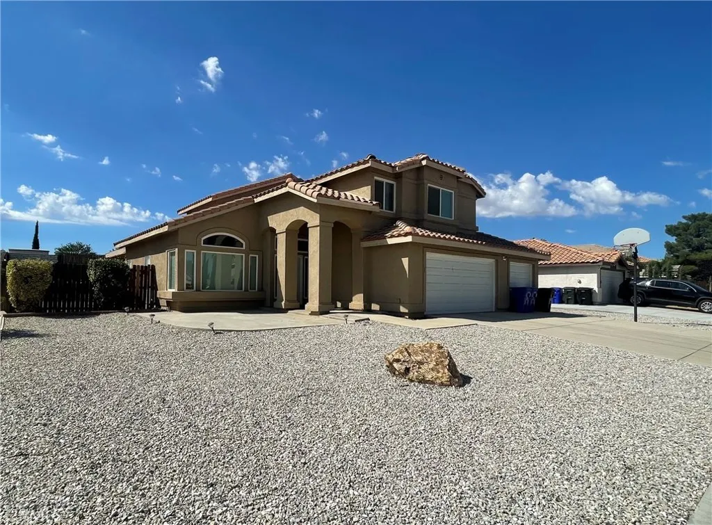 13047 Santa Maria, Victorville, California 92392 home-pic-2