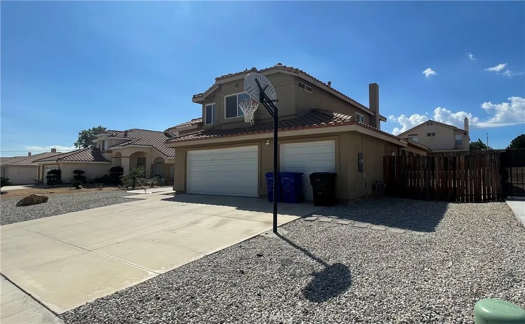 13047 13047 Santa Maria, Victorville, California 92392 home-pic-2