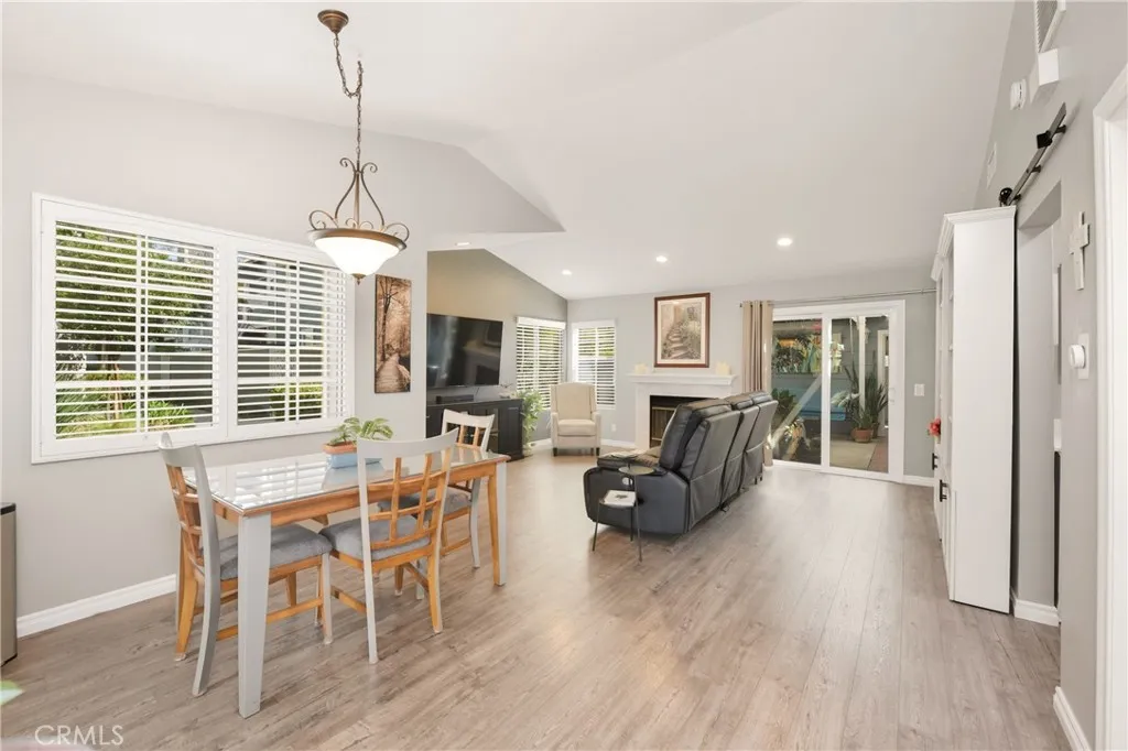 3942 46 Cochran Street, Simi Valley, California 93063 home-pic-6