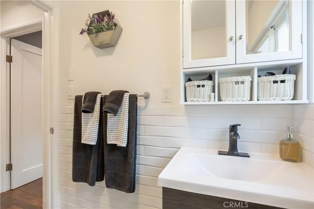 195 Elgin Boulevard, Big Bear Lake, California 92315 home-pic-16