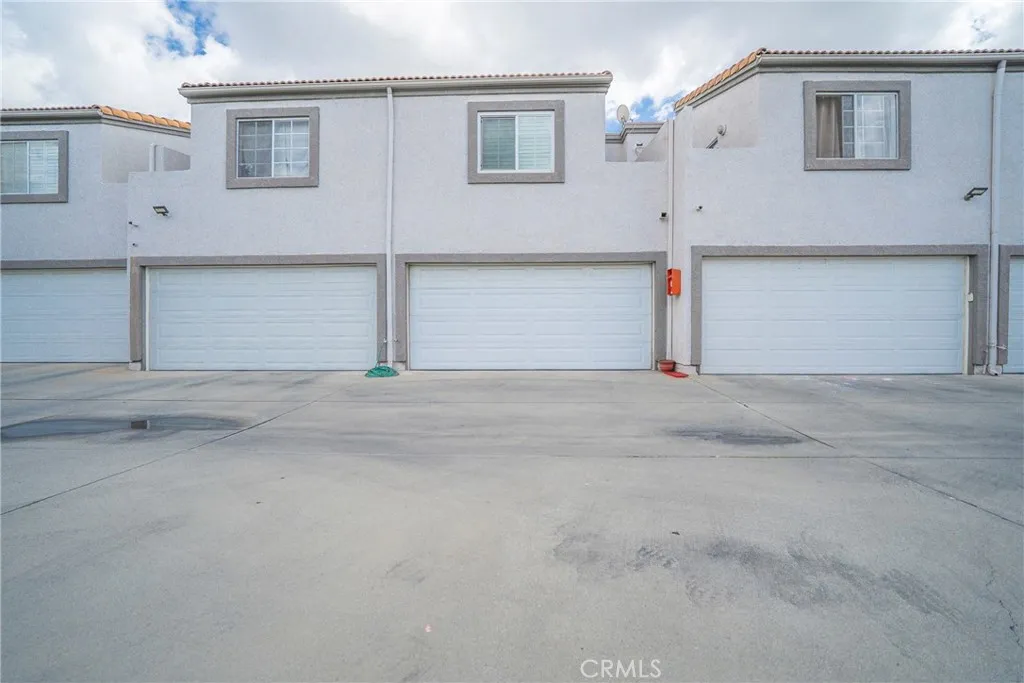 13919 Arthur Avenue 22, Paramount, California 90723 home-pic-30