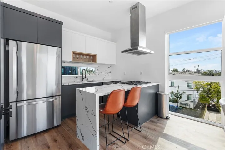4537 W 16th 1/2, Los Angeles, California 90019