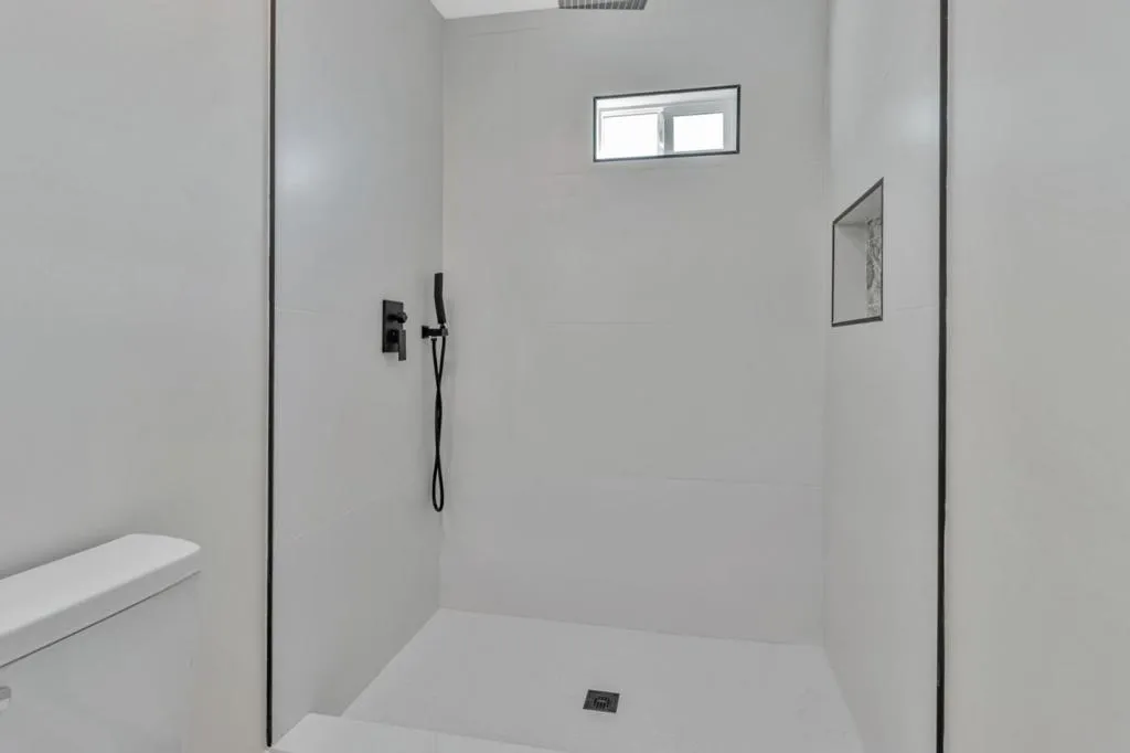 1372 Davis Street, San Jose, California 95126 home-pic-25